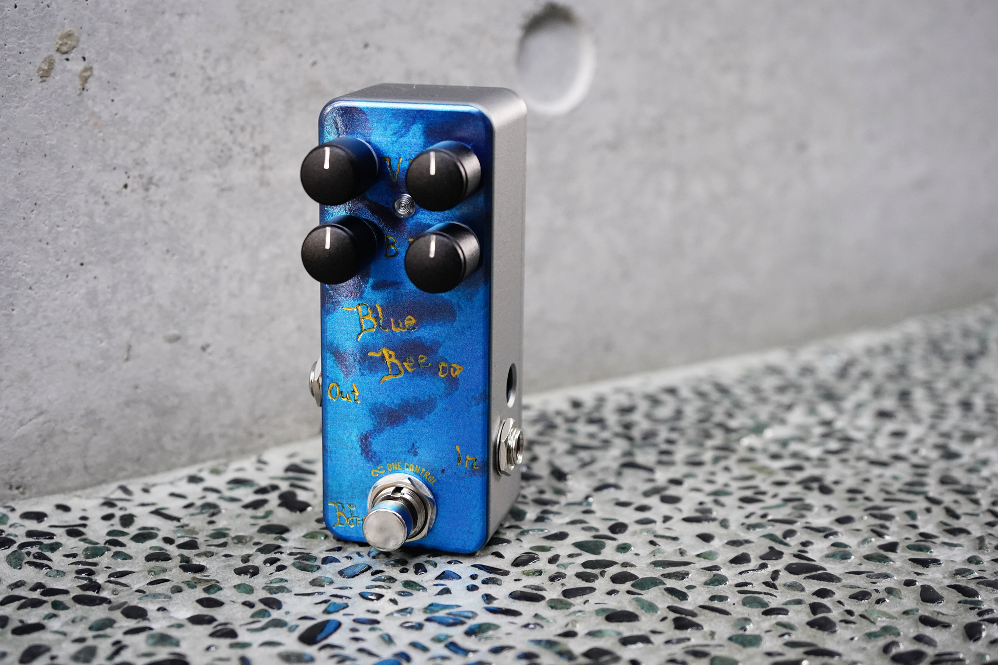 ギター Blue Bee Overdrive 4K Mini OneControl Blue Bee OD 4K Mini (OC-BLBOD4K-M) – One Control USA